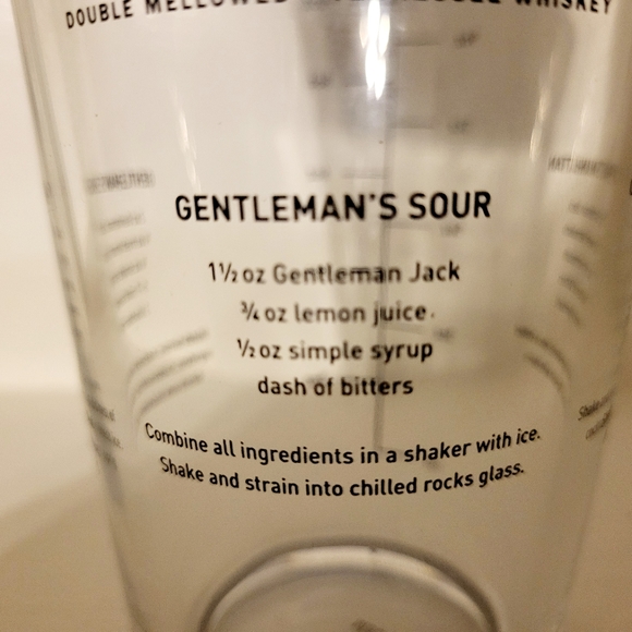 Gentlemen Jack Glass Shaker - Picture 3 of 6